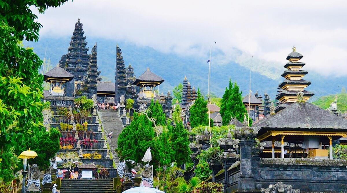 Bali, “isola degli dei”: tra induismo e spiritualità - Bali_Tempio