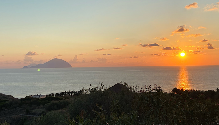 Tramonto da Pollara, Isola di Salina